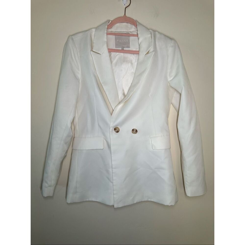 Pieces by ASOS Cream Double Button Front Blazer Size Medium